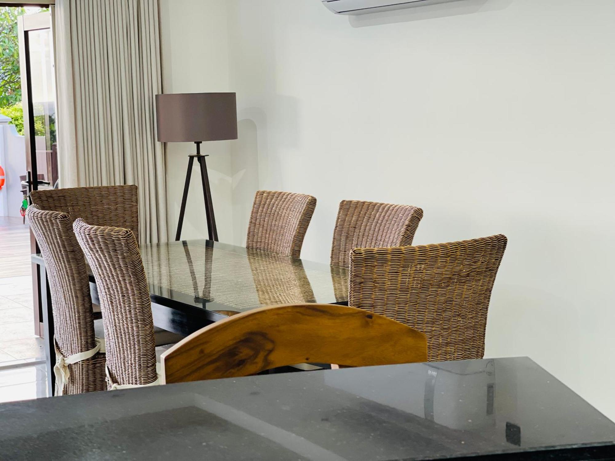 D'Offay Seaview Apartments Beau Vallon  Bagian luar foto