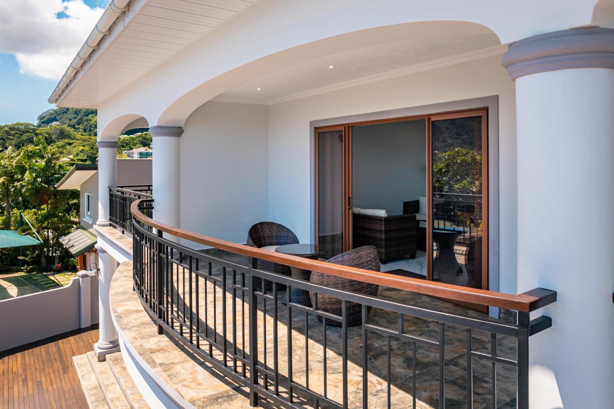 D'Offay Seaview Apartments Beau Vallon  Bagian luar foto