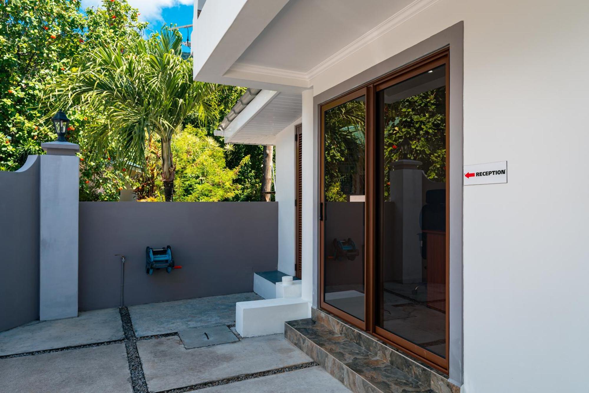 D'Offay Seaview Apartments Beau Vallon  Bagian luar foto