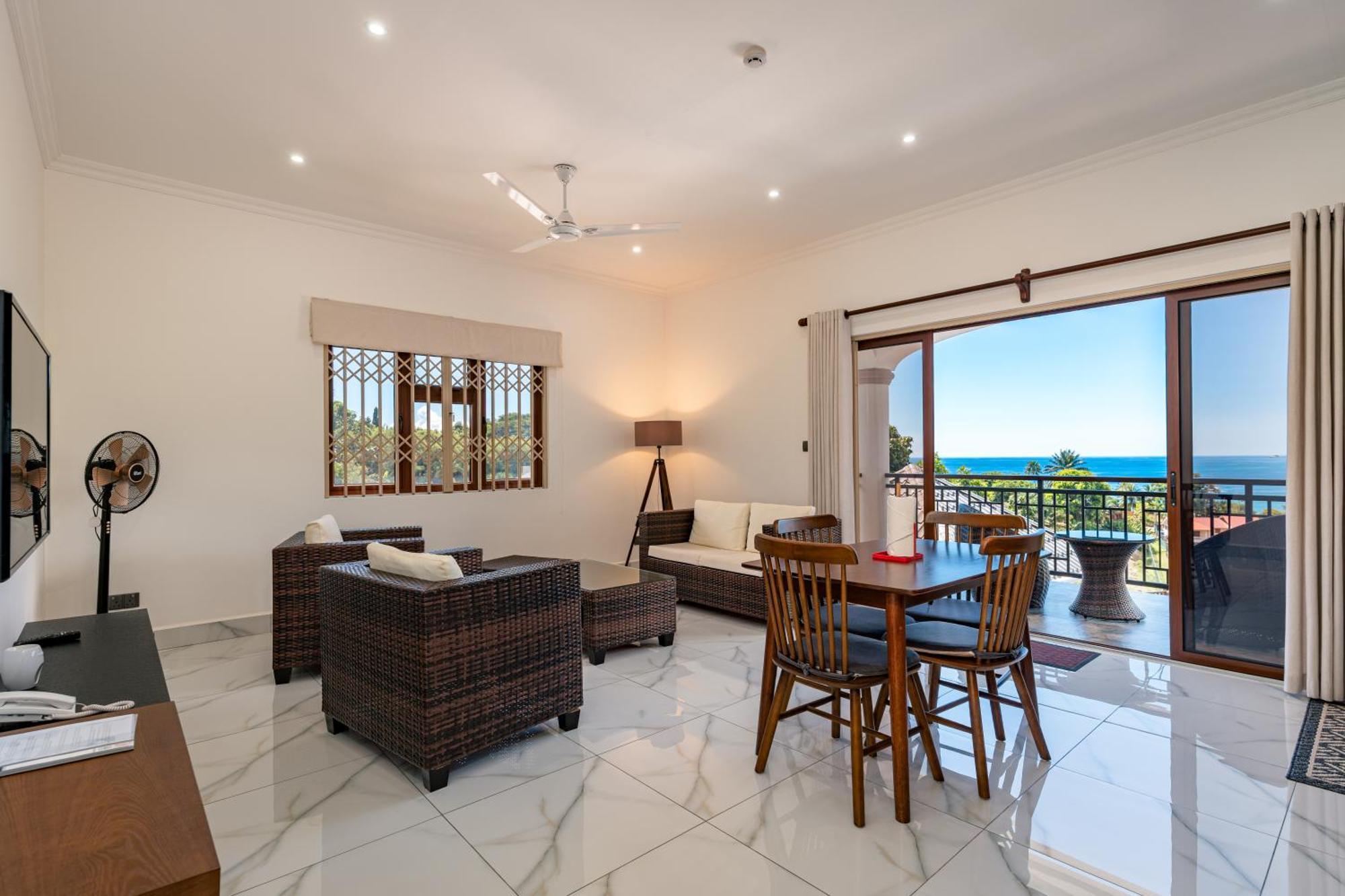 D'Offay Seaview Apartments Beau Vallon  Bagian luar foto