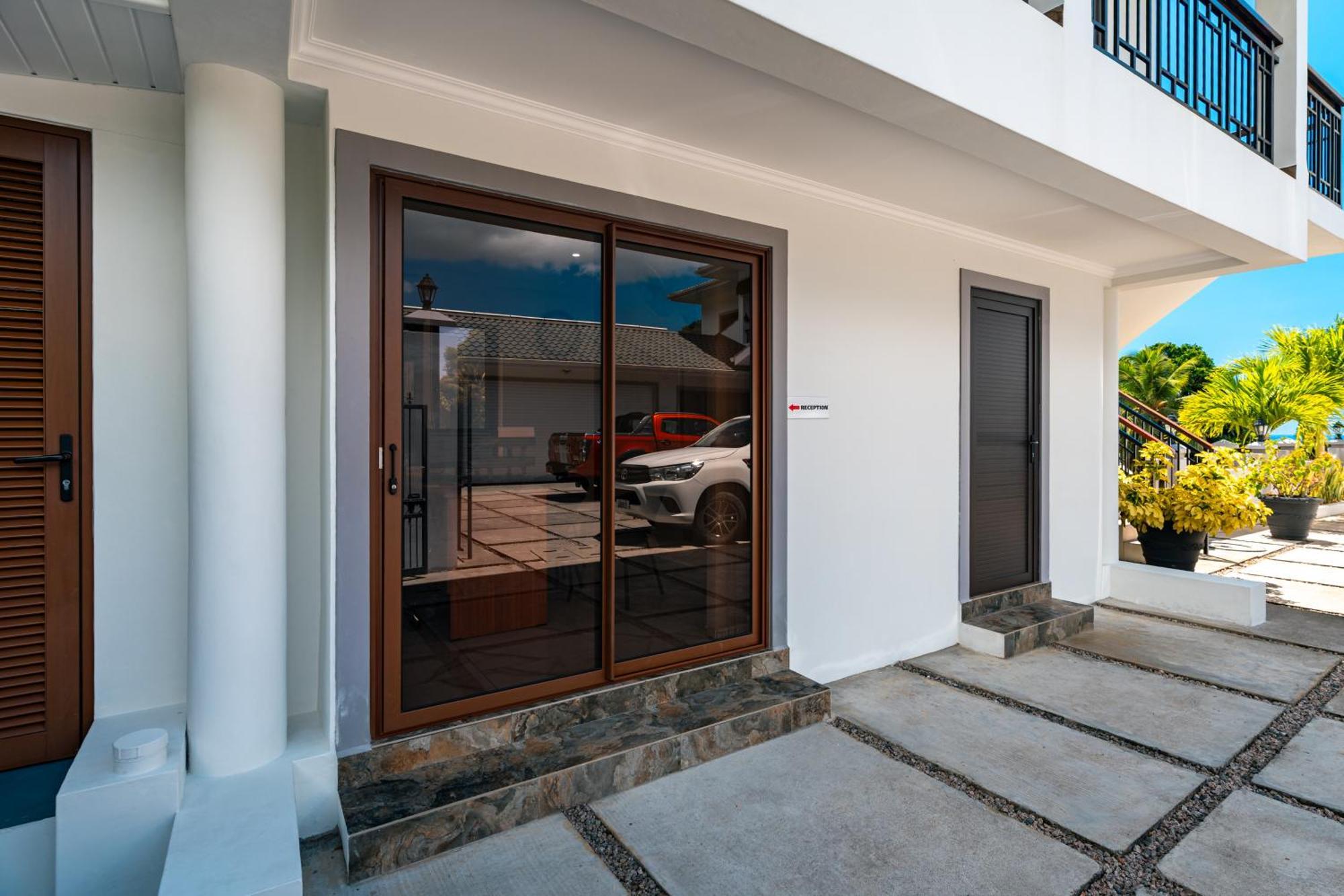 D'Offay Seaview Apartments Beau Vallon  Bagian luar foto