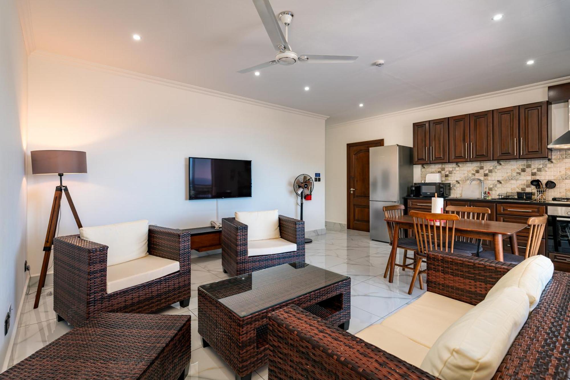 D'Offay Seaview Apartments Beau Vallon  Bagian luar foto